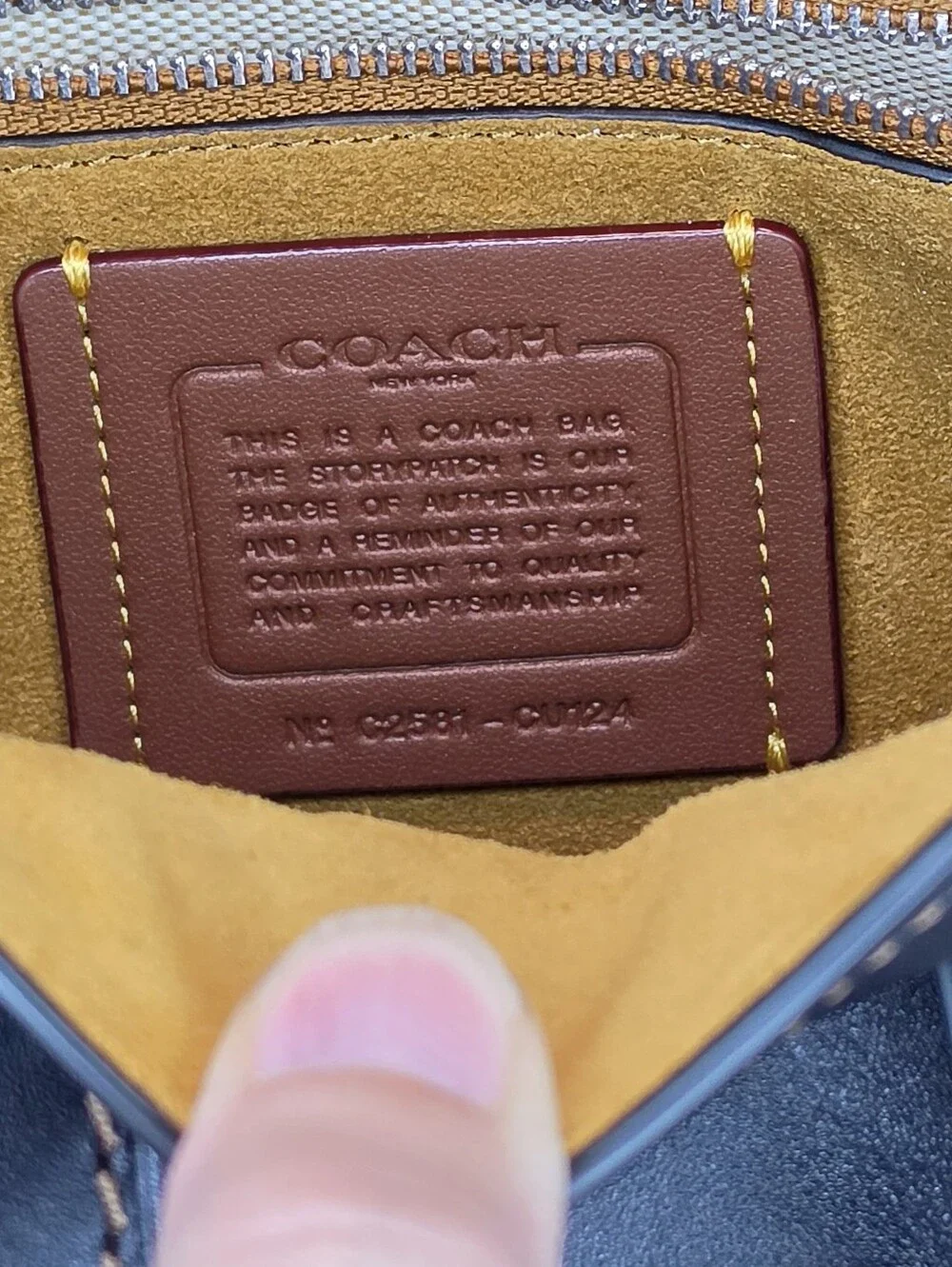 COACH CARGO TURNLOCK SOFT TABBY